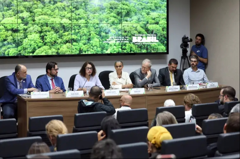 Foto: Valter Campanato/Agência Brasil – Divulgação de dados de alertas de desmatamento do sistema Deter