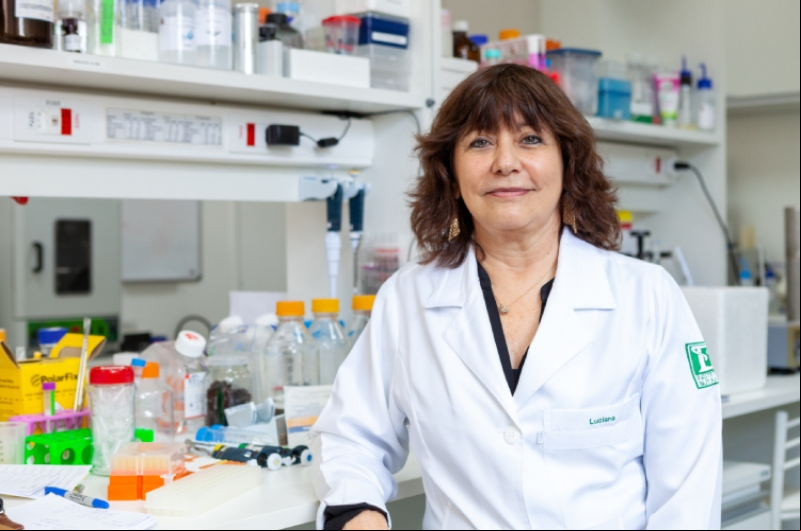 Foto: Renato Rodrigues – Luciana, pesquisadora do Laboratório de Desenvolvimento de Vacinas do Butantan