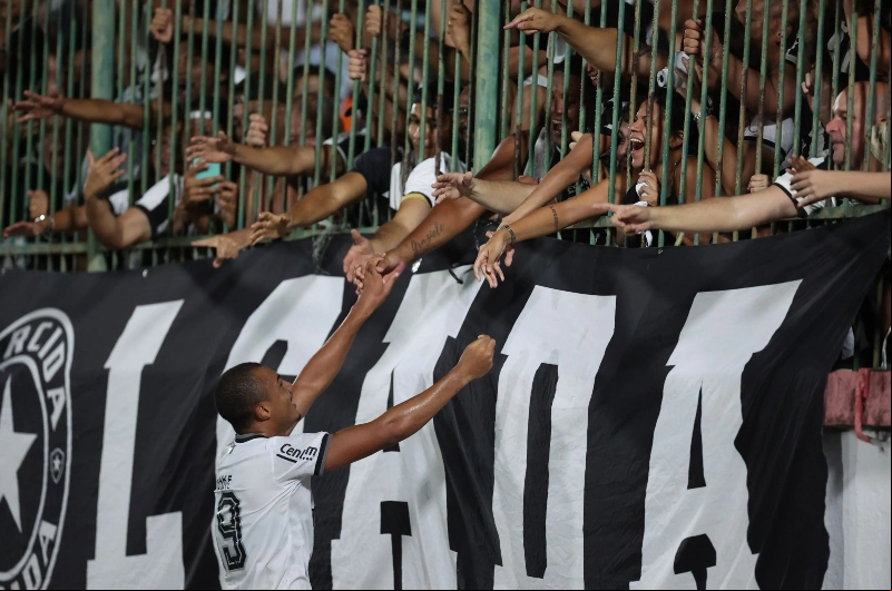 Foto: Vitor Silva/Botafogo – Atual campeão brasileiro, Botafogo recebe o Juventude