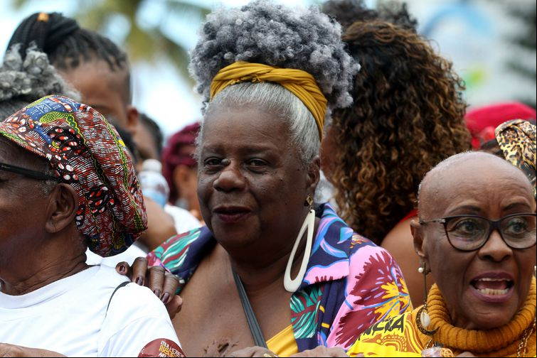 Foto: Tânia Rêgo/Agência Brasil – A escritora Conceição Evaristo, na IX Marcha das Mulheres Negras do Rio de Janeiro