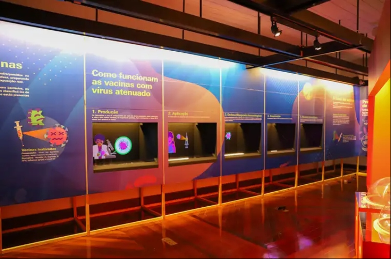 Foto:  Guilherme Ribeiro/Museu Catavento – Exposição Vacinas: uma Vitória de Todos, no Museu Catavento, em São Paulo, fica em cartaz até julho de 2024 