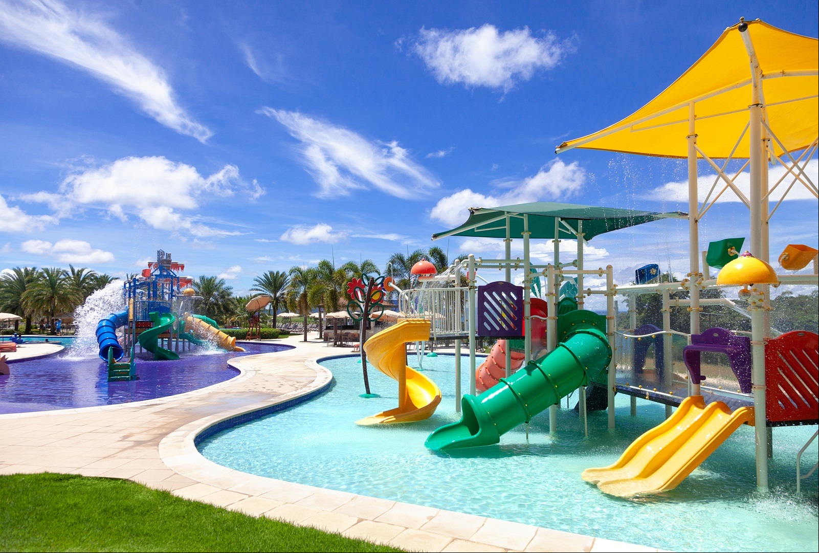 Foto: Divulgação – Piscina Infantil e brincadeiras no parque aquático Malai Manso Resort