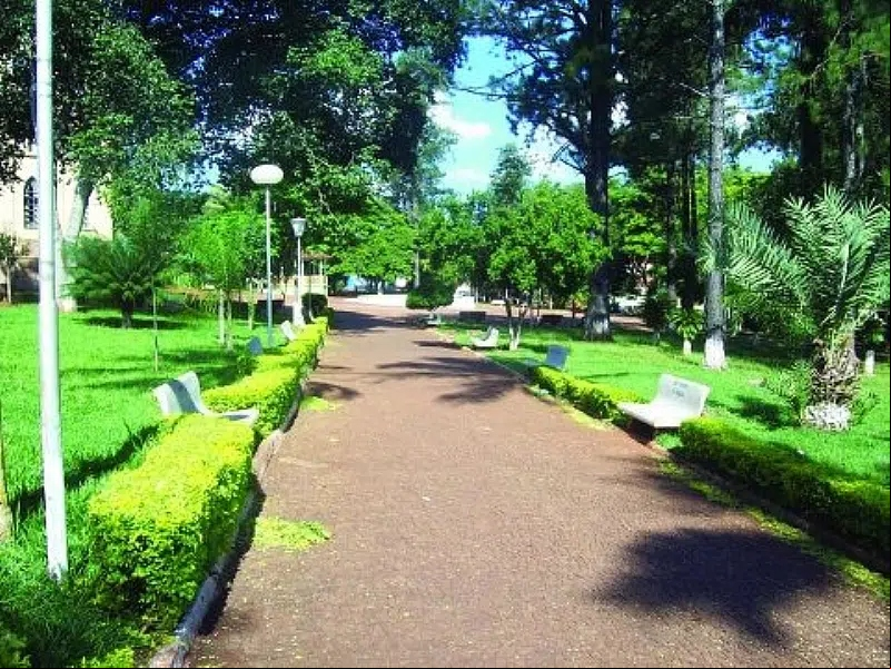 Foto: Divulgação – Praça em Gavião Peixoto – SP 